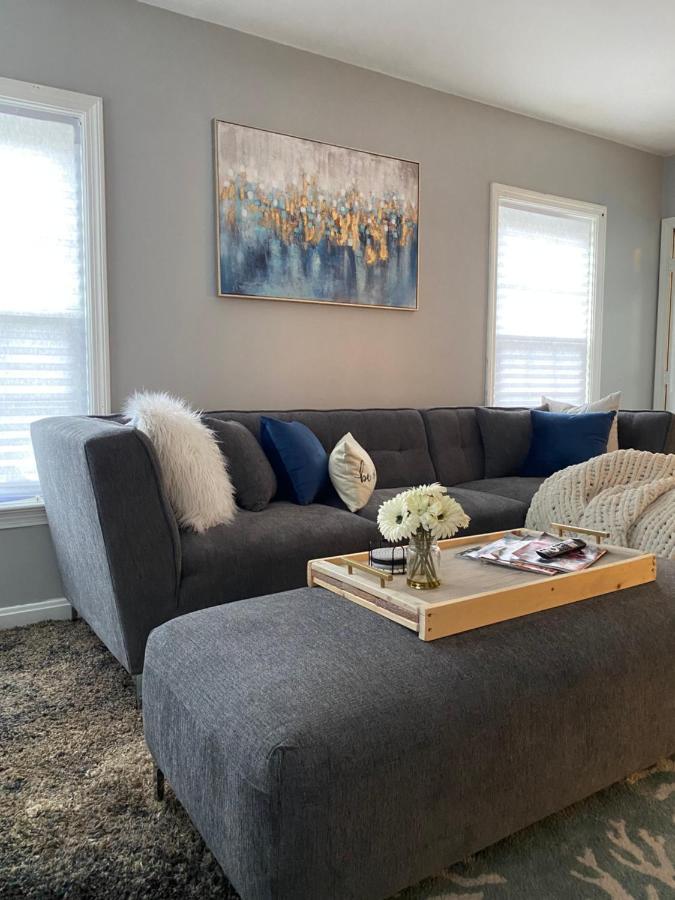 Peace of Cleveland: Pet-Friendly 2BR with Study Apartment Exterior photo